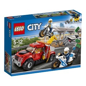 Bild på LEGO City - Trubbel med bärgningsbil 60137