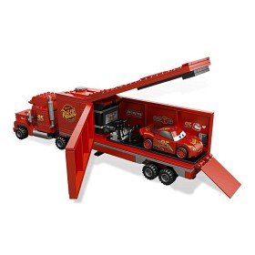 Bild på Lego Cars - Macks Transportlastbil 8486
