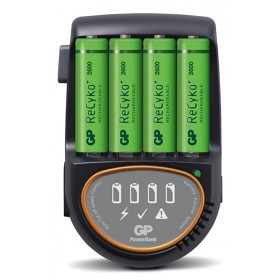 Bild på GP Snabbladdare AA/AAA med 4 batterier