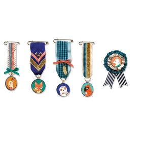 Bild på Sewing, Brooches