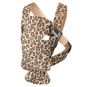 Bild på BabyBjörn Bärsele Mini Bomull (Beige Leopard)