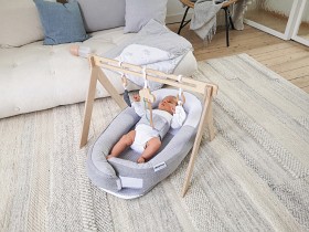 Bild på Doomoo Babygym i Trä med Leksaker