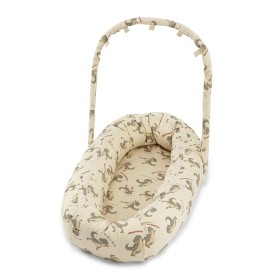 Bild på Konges Slöjd Babynest med Aktivitetsbåge (Dansosaurus)