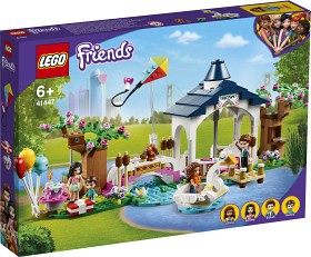 Bild på LEGO Friends 41447 Heartlake Citys park