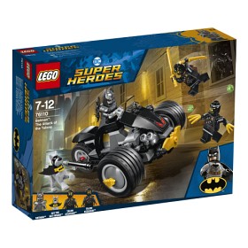 Bild på LEGO Super Heroes - Batman: The Attack of the Talons 76110