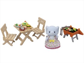 Bild på Sylvanian Families Picknick lekset med figur