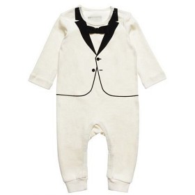 Bild på The Tiny White Velvet Bow tie (74)
