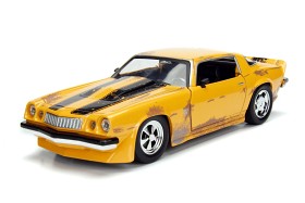 Bild på Transformers Bumblebee 1977 Chevy Camaro 1:24